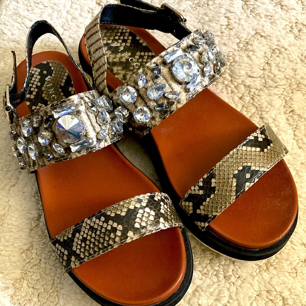 NEW without box Vincci blink snake print sandals.